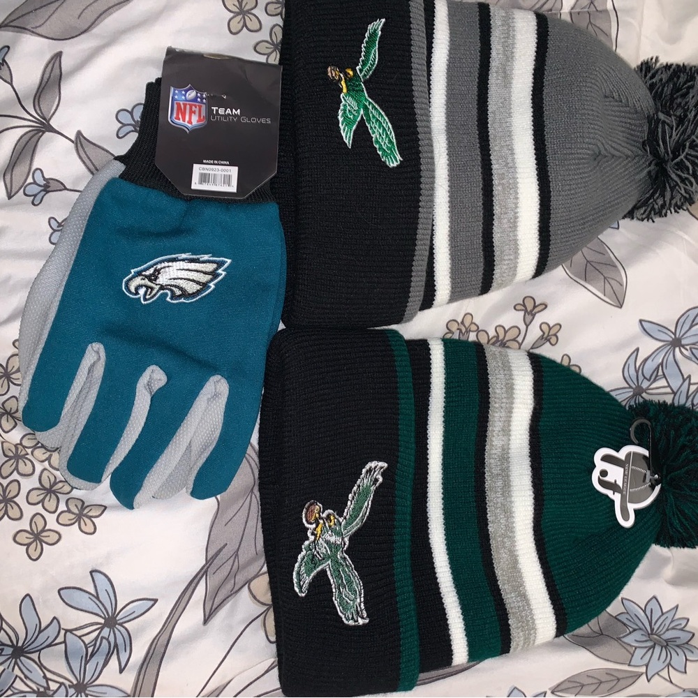 NFL Black and Green Beanie Set with Gloves